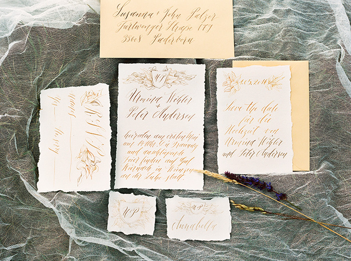 hochzeitseinladung_kalligrafie_gelb_nicnillasink_12