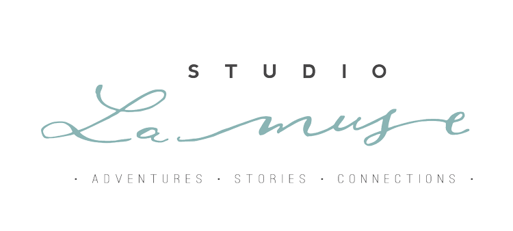 Logodesign and Branding for photographer Ashleigh Raddatz, Studio la muse, by Nicnillas ink